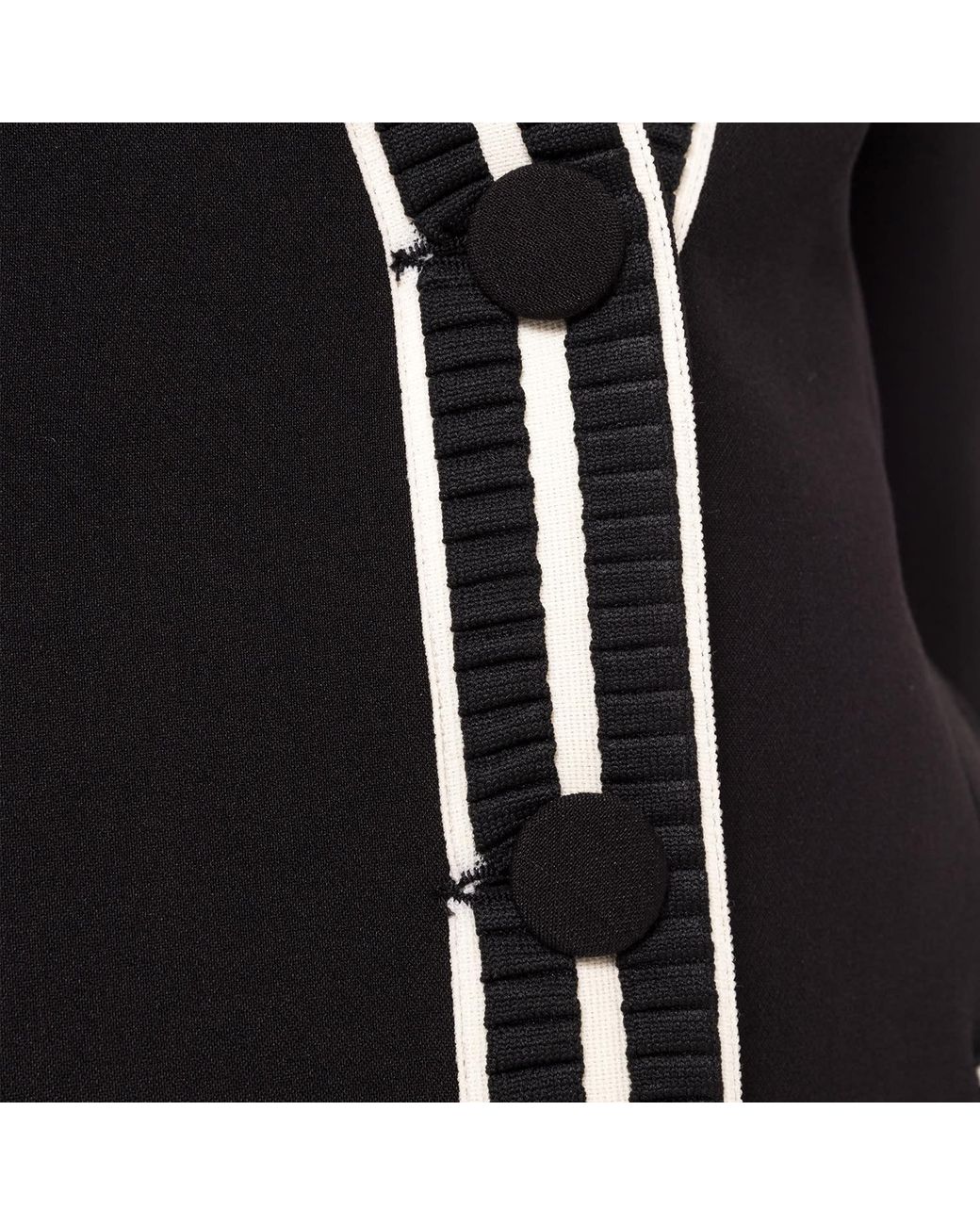 Nissa Black Single-Breasted Suit Jacket