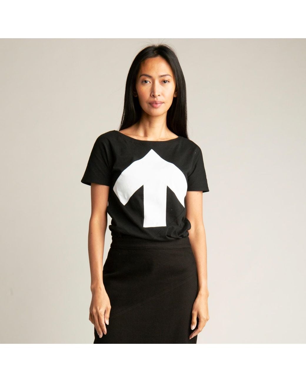 Reet Aus Black T-Shirt For Arrow