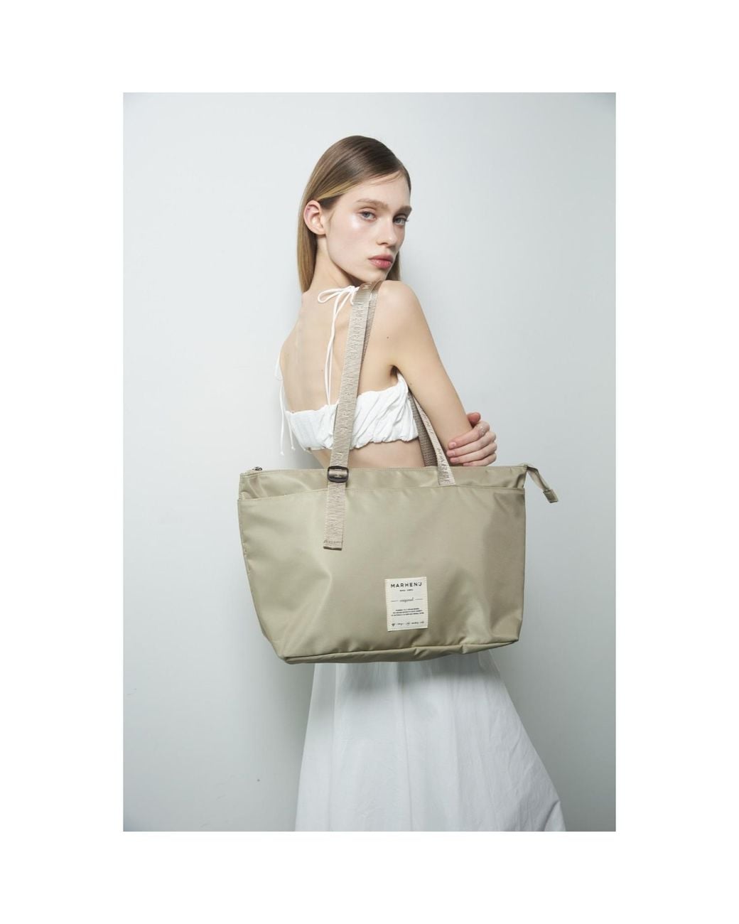 MARHEN.J Gray Neutrals Leaf