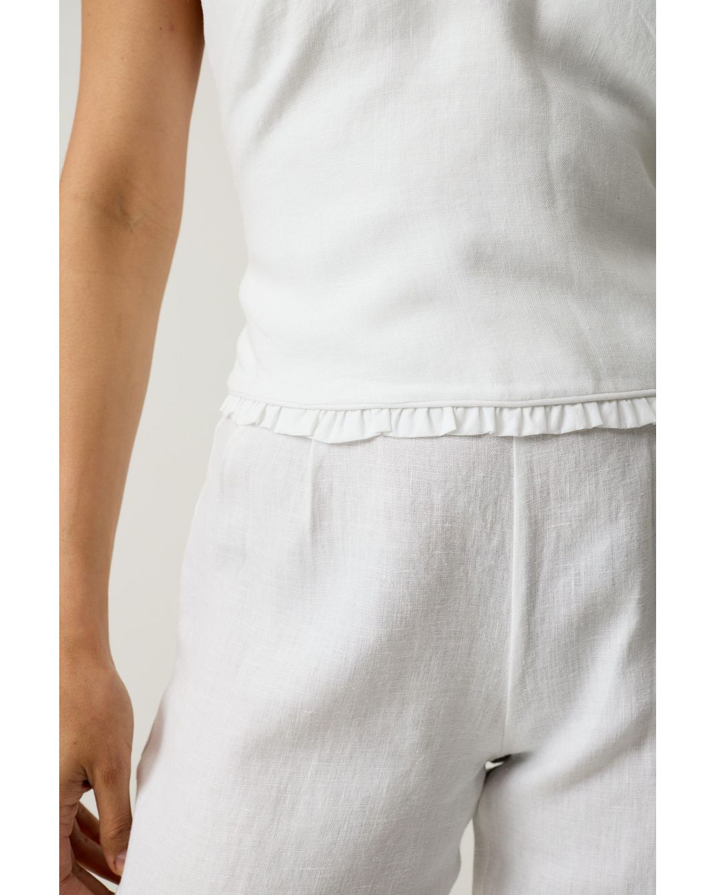 Imaura White Btw Linen Halter Top