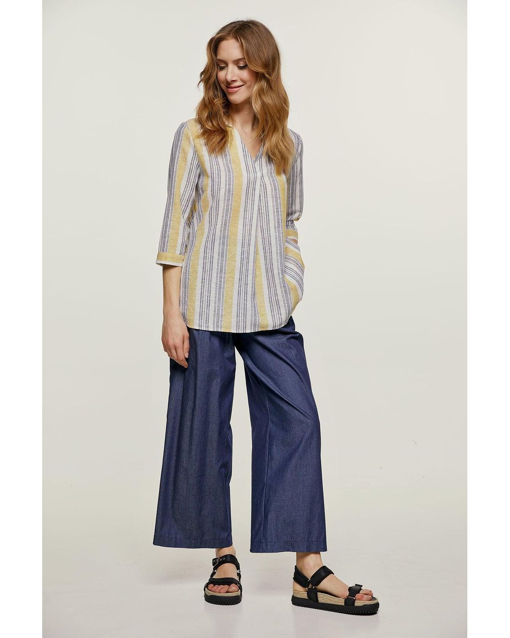 Conquista Blue Striped Linen Style Top With Pockets