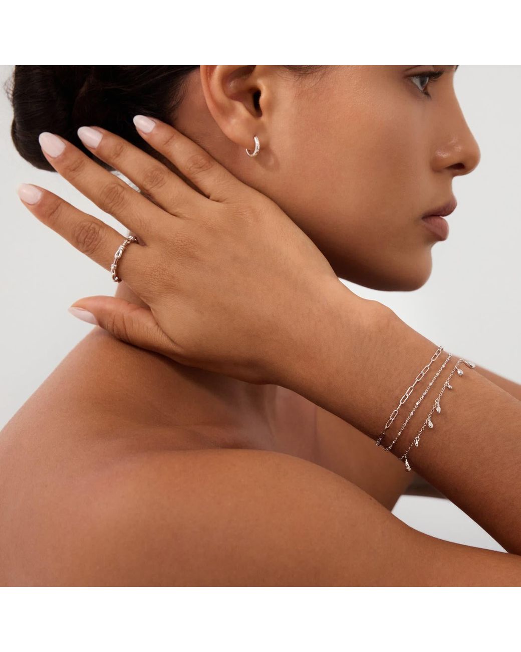 Vanhi White Noa Link Ring