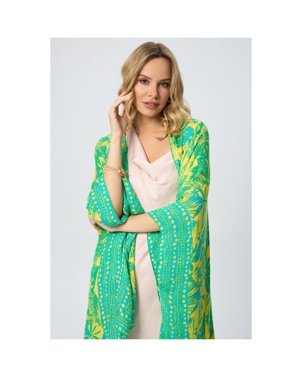 Saachi Green Tropical Print Kimono