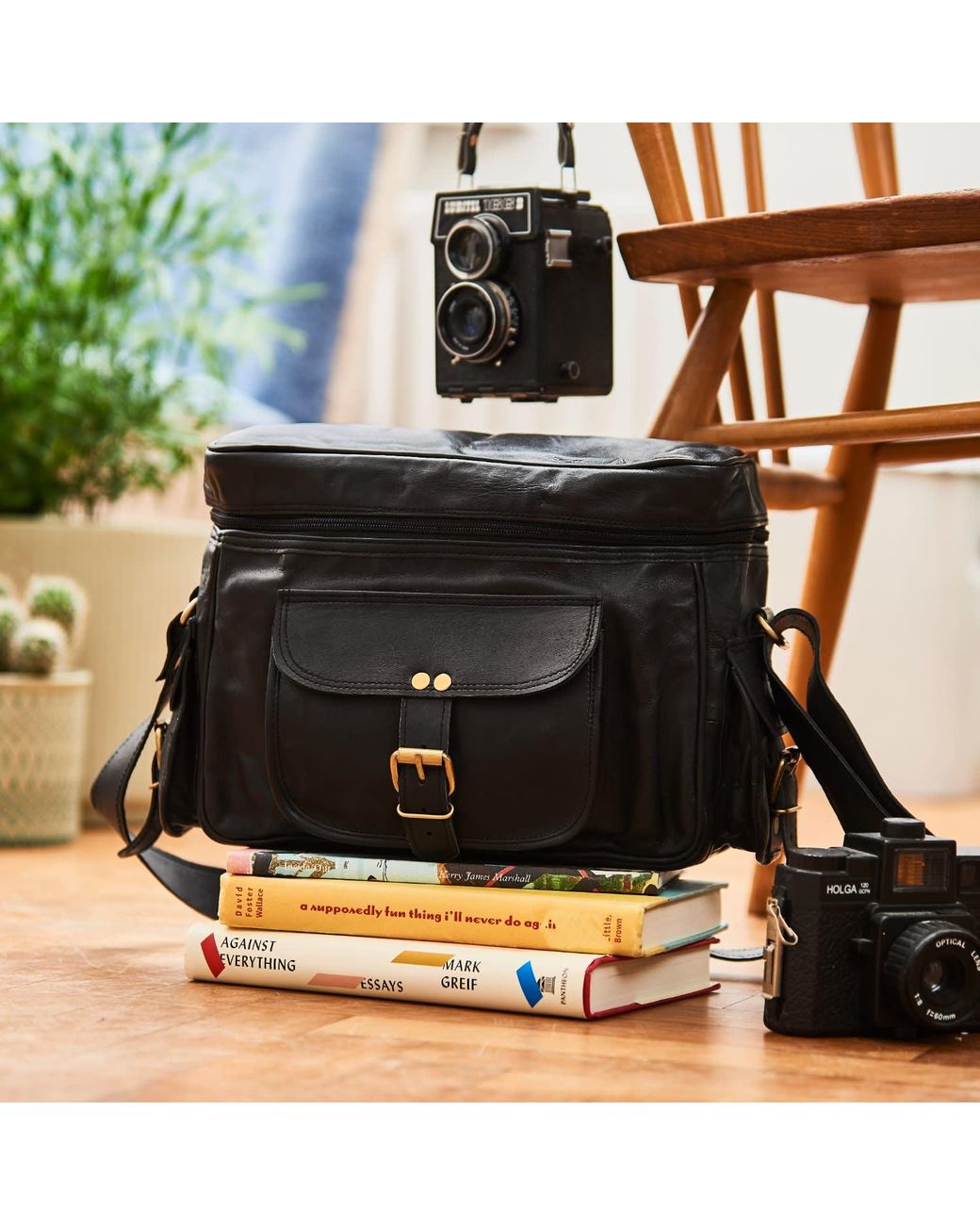 VIDA VIDA Black Leather Camera Bag for men