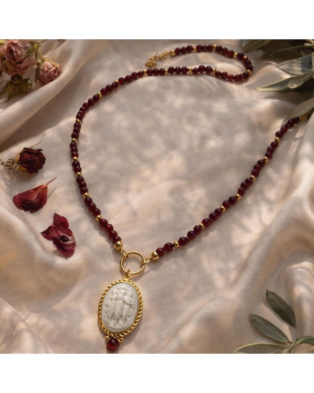 Vintouch Italy Metallic Le Grazie Cameo Necklace With Garnet