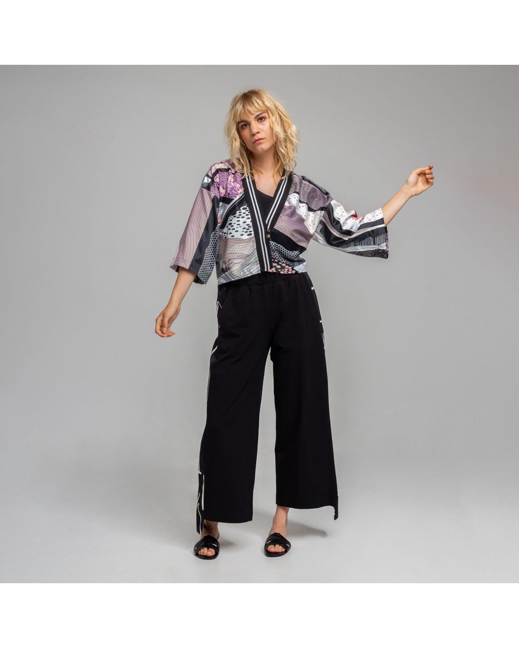 ARTISTA Blue Gaia Cropped Kimono