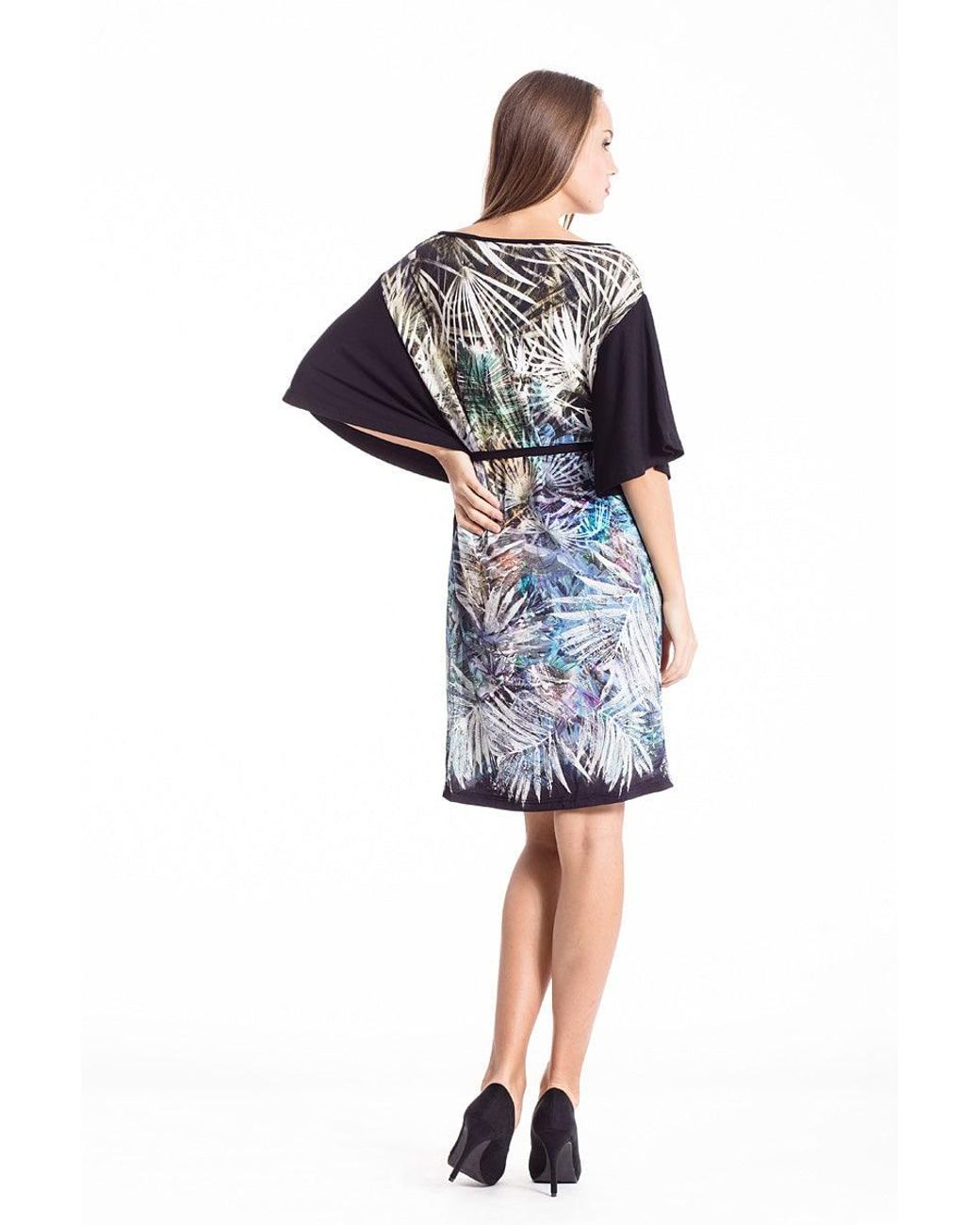 Conquista Black Tie Waist Dress