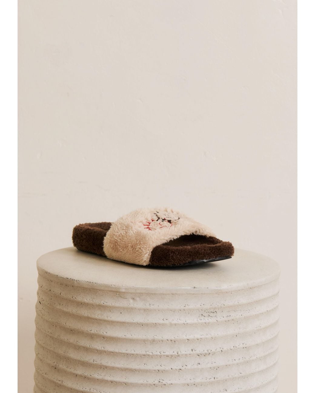 Amélie Alvari Brown Sun Embroidered Slide