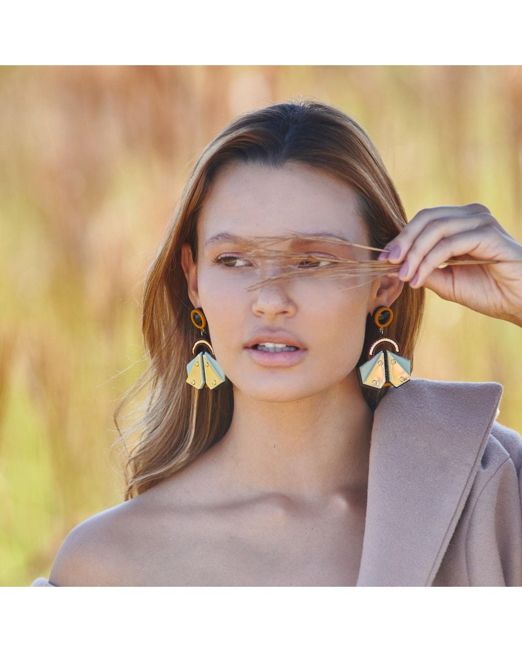 Gissa Bicalho Multicolor Acrylic Handmade Earring Papaloti / Yellow