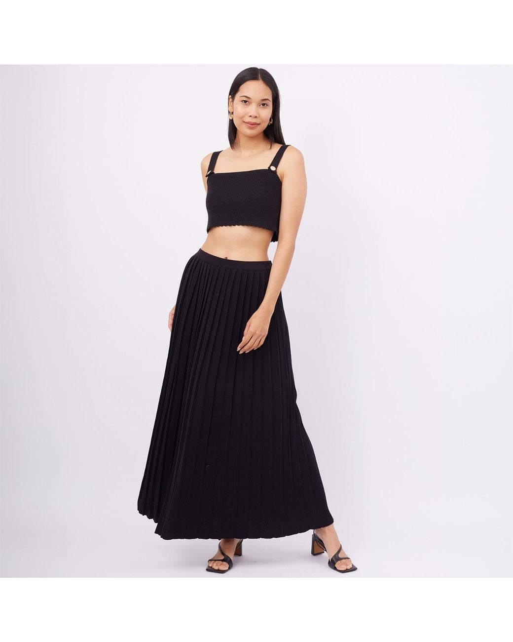 Peraluna Black Pleated Maxi Knitted Skirt