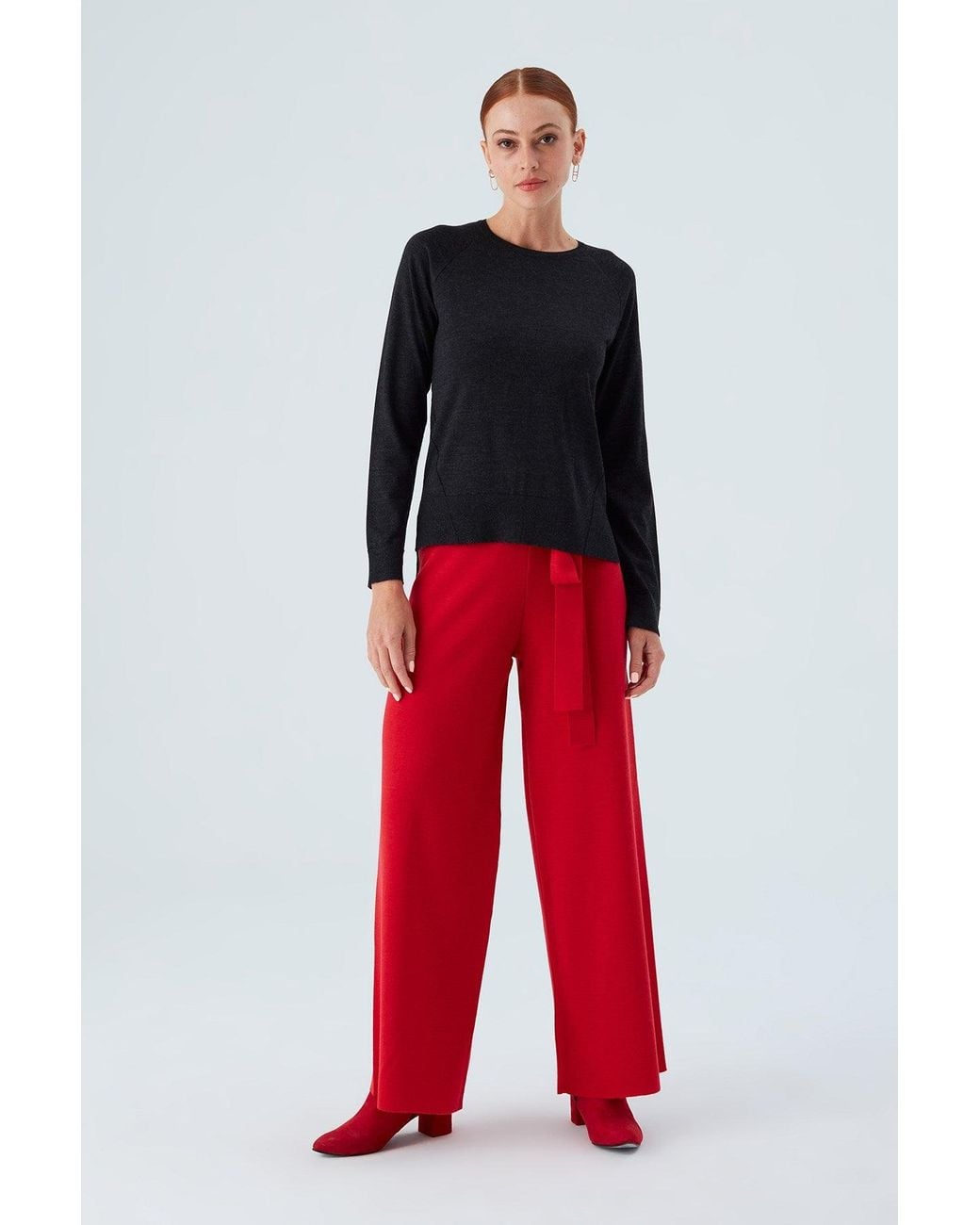 Peraluna Black Vanessa Slit Detailed Asymmetric Fine Pullover