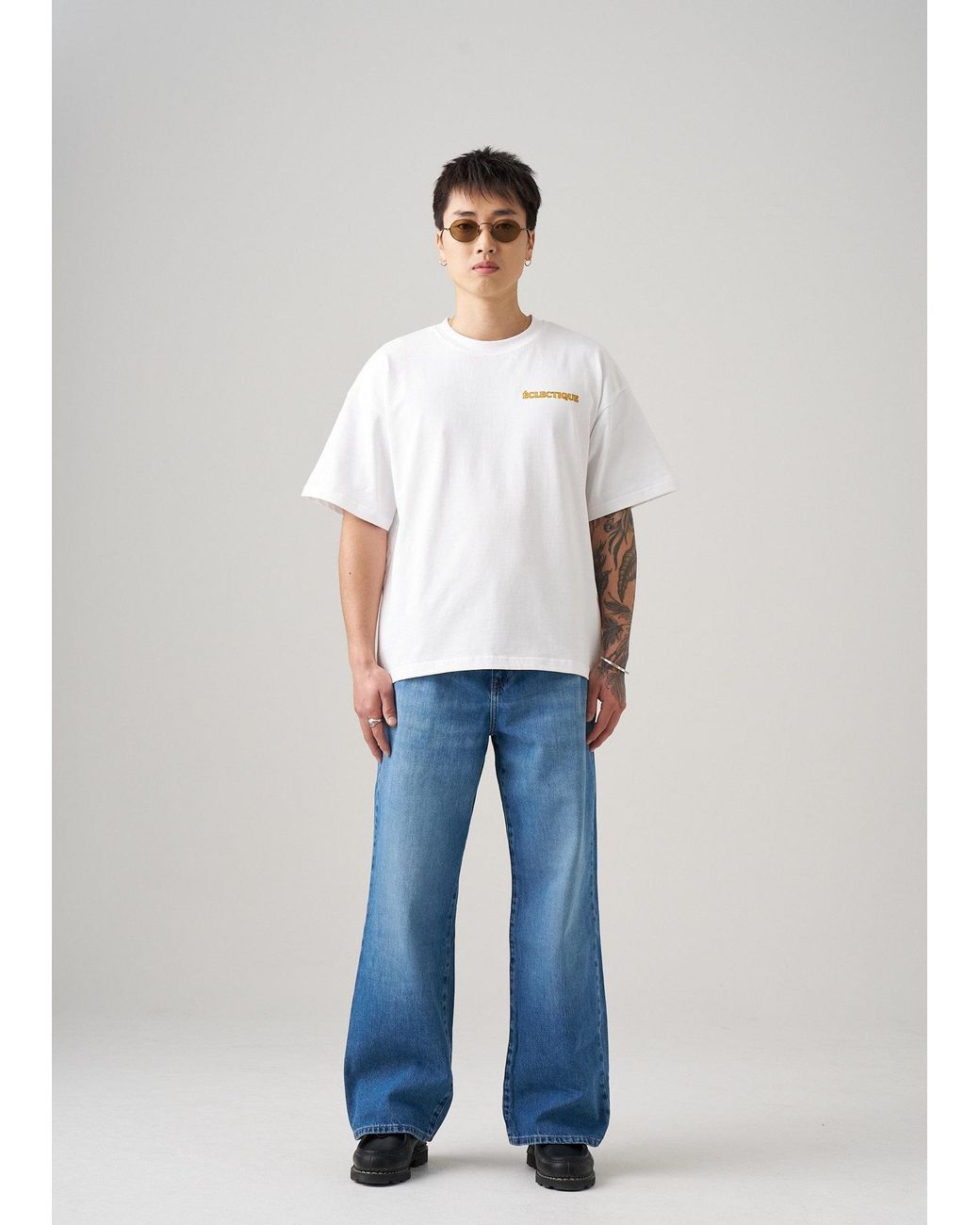 Éclectique White Graphic T-Shirt Paw Squad for men