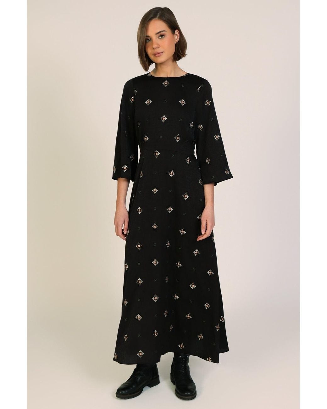 Traffic People Black Sacred Silence Embroidered Long Sleeve Deme Maxi Dress