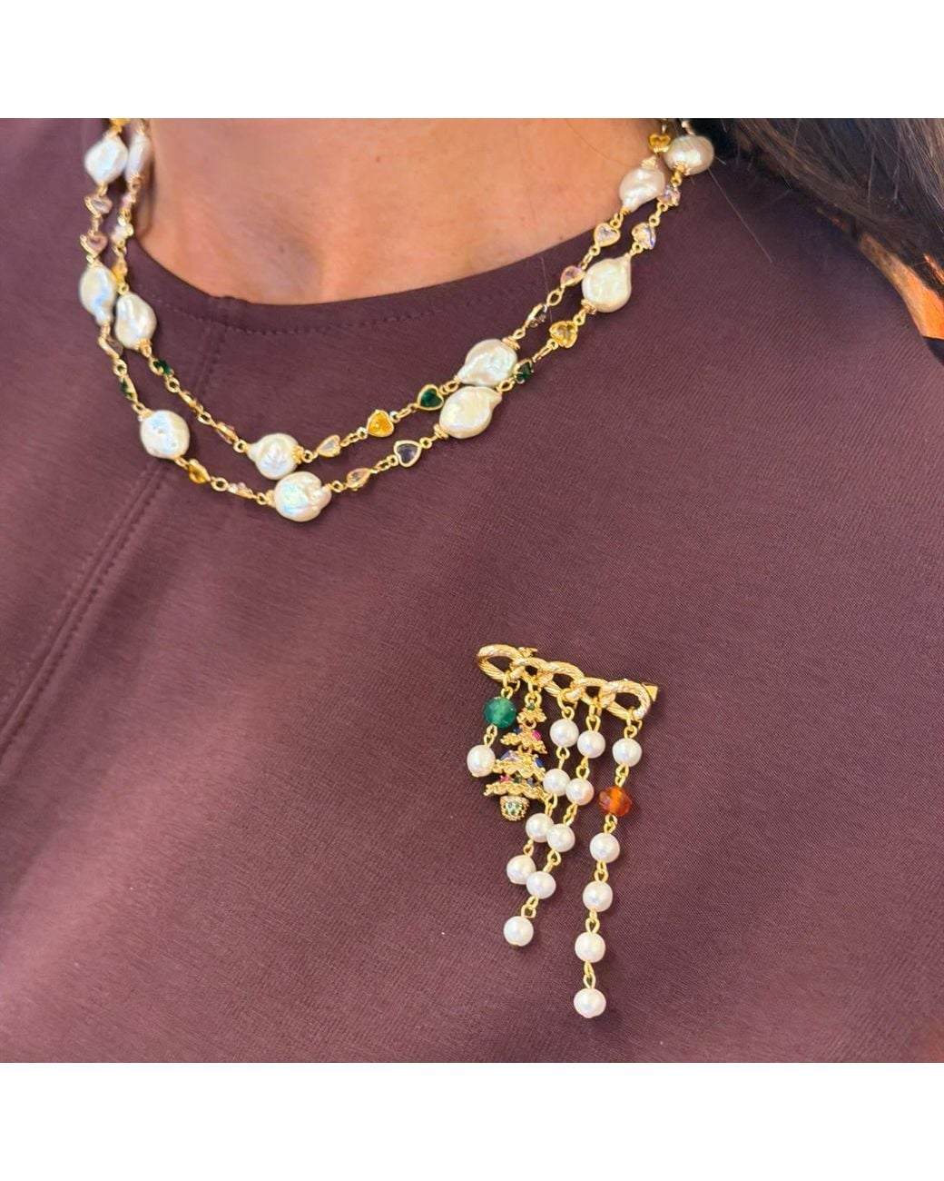 Farra Metallic Freshwater Pearl With Agate And Christmas Tree Tassel Brooch