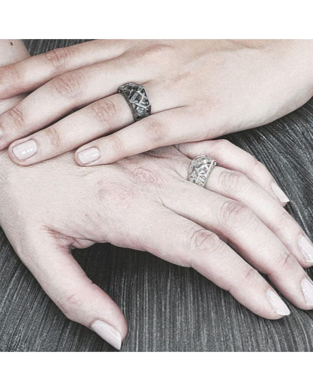 Bellus Domina Metallic Rhodium Plated Crossover Ring