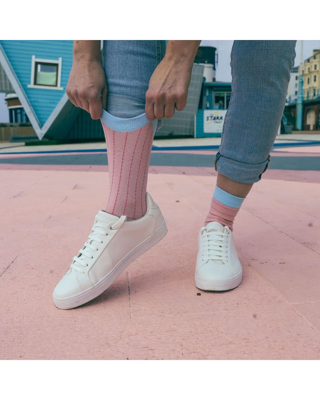 Peper Harow - Made in England Pink Dash Socks