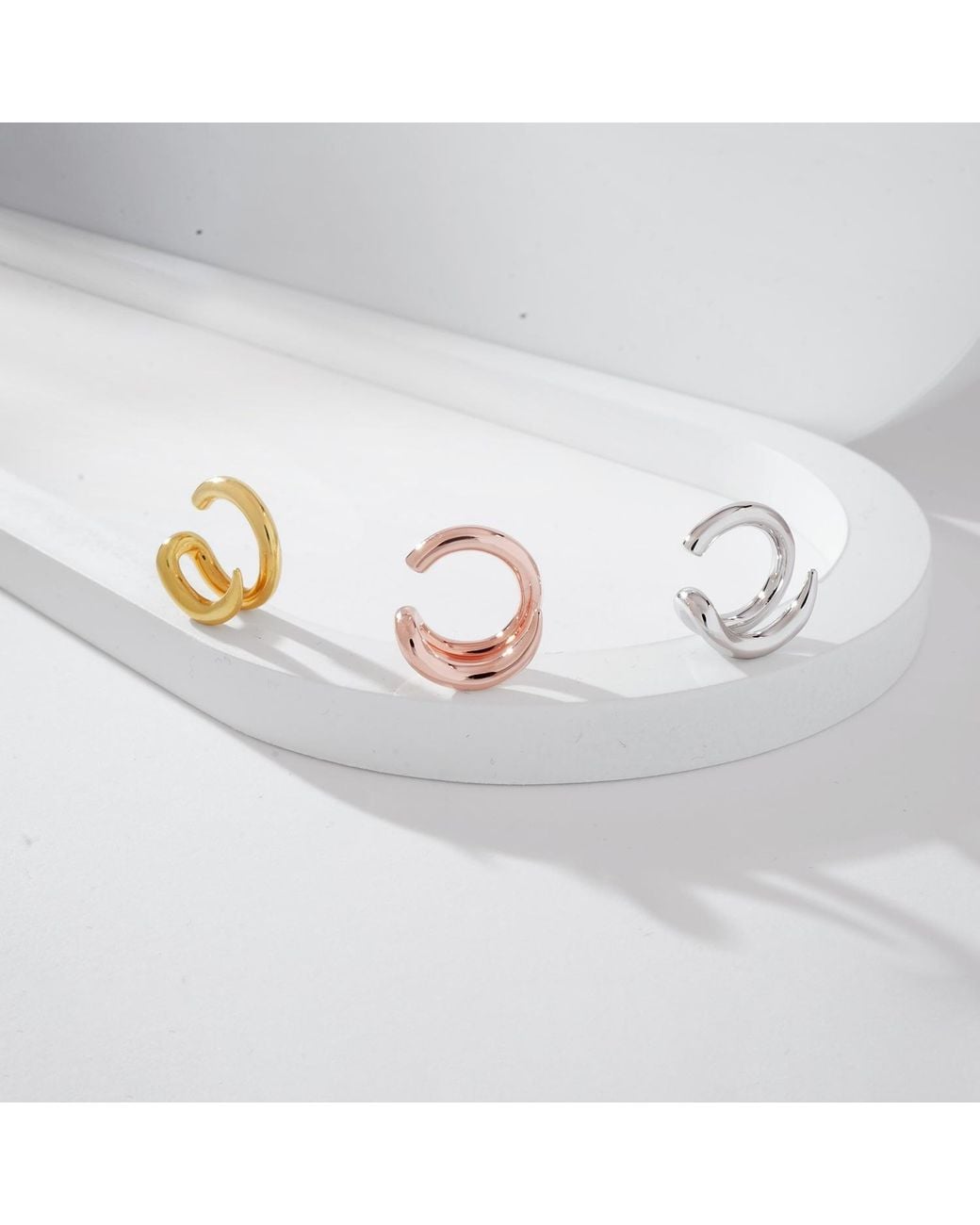 Meulien Metallic Pointed Double Band Ear Cuff