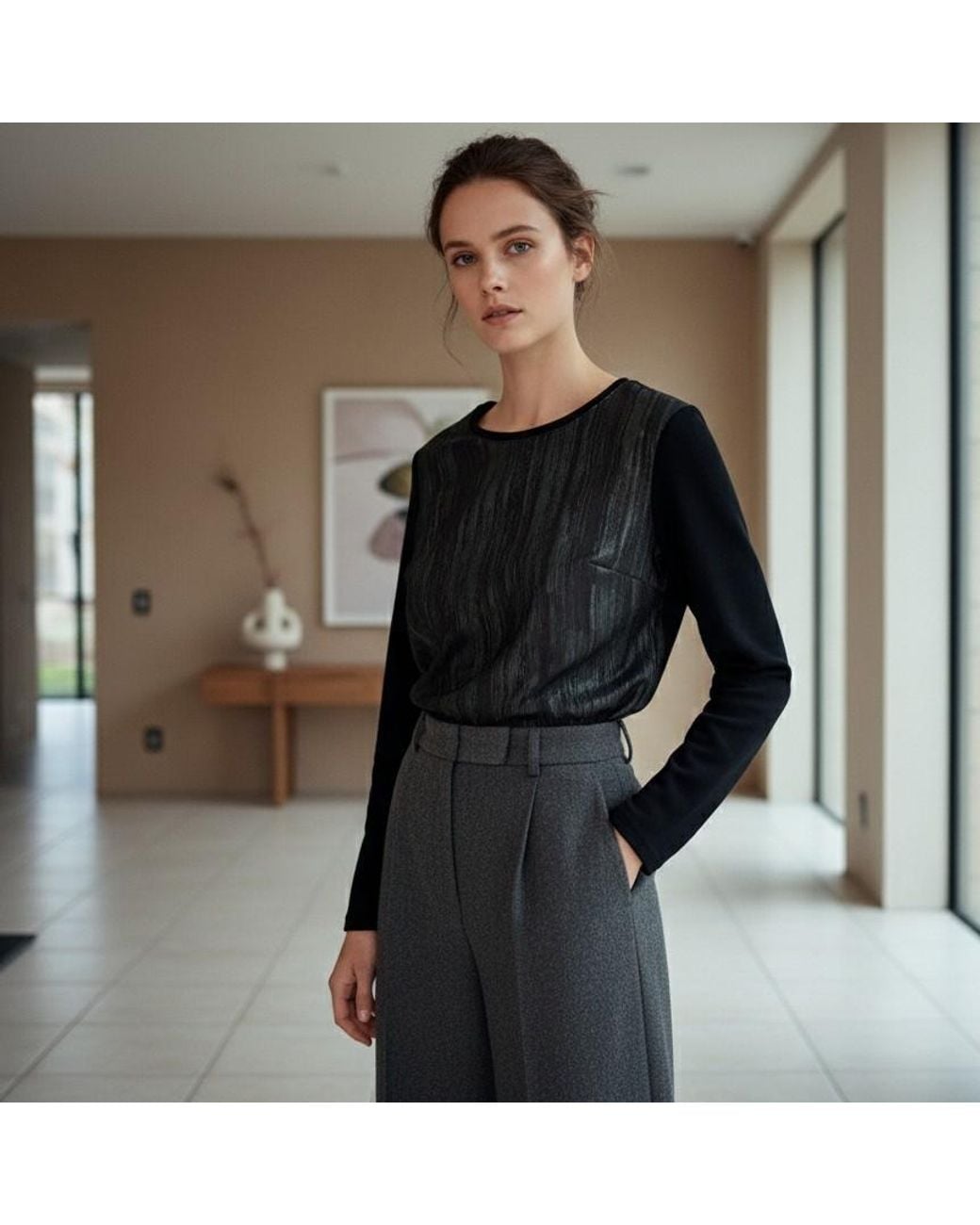 Conquista Black Modern Textured-Front Long-Sleeve Top