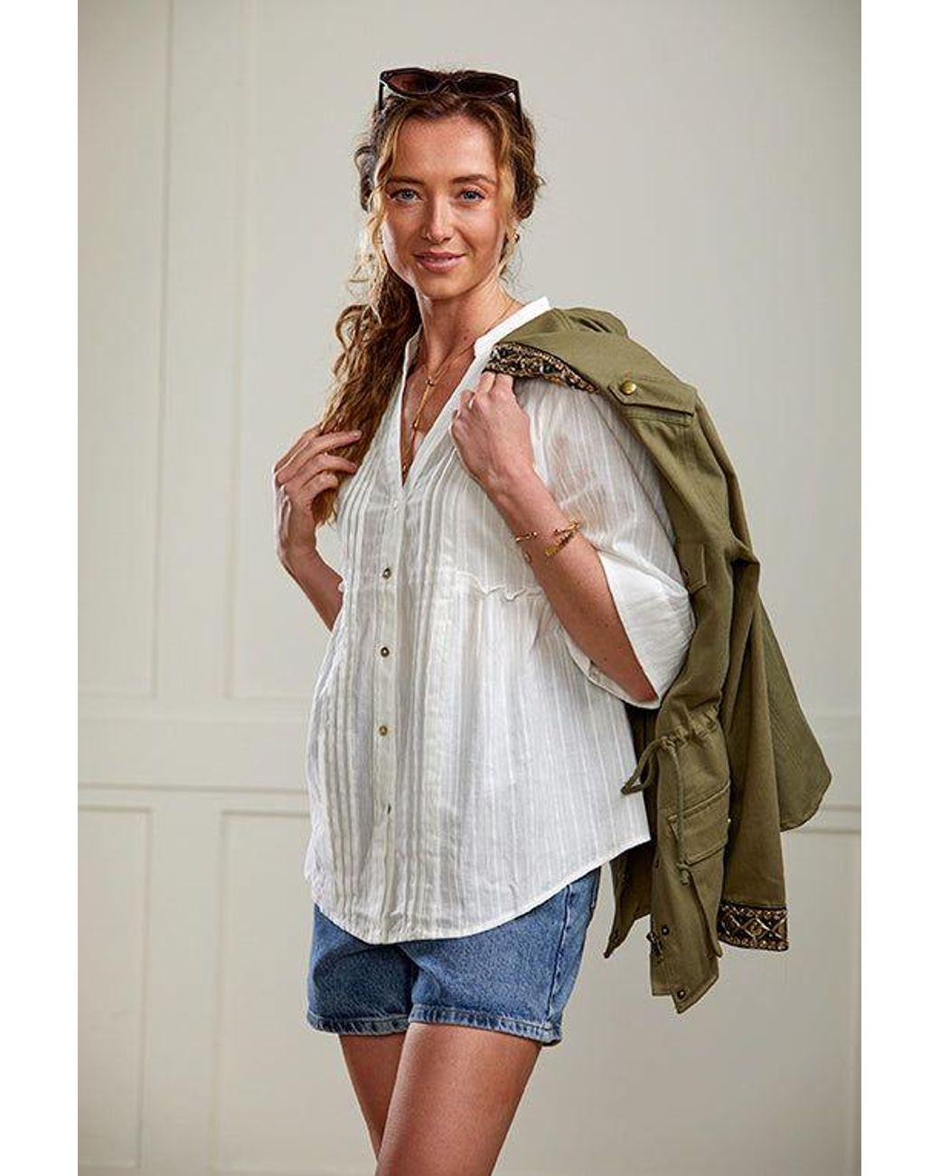 Guinea London White Cotton Top