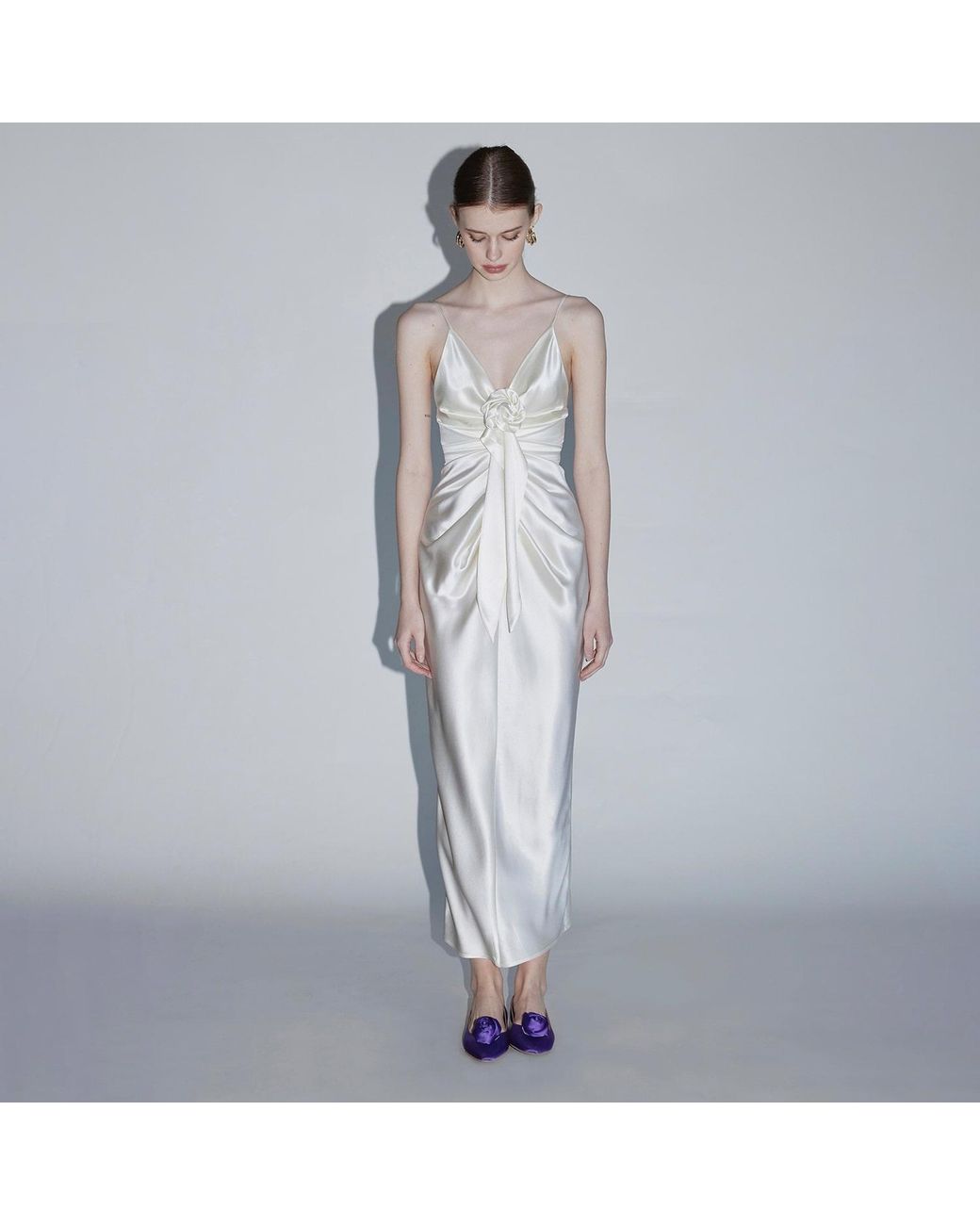 Belsize25 White Rosa Series – Acetate Draped Dress With Handmade Rose Detail