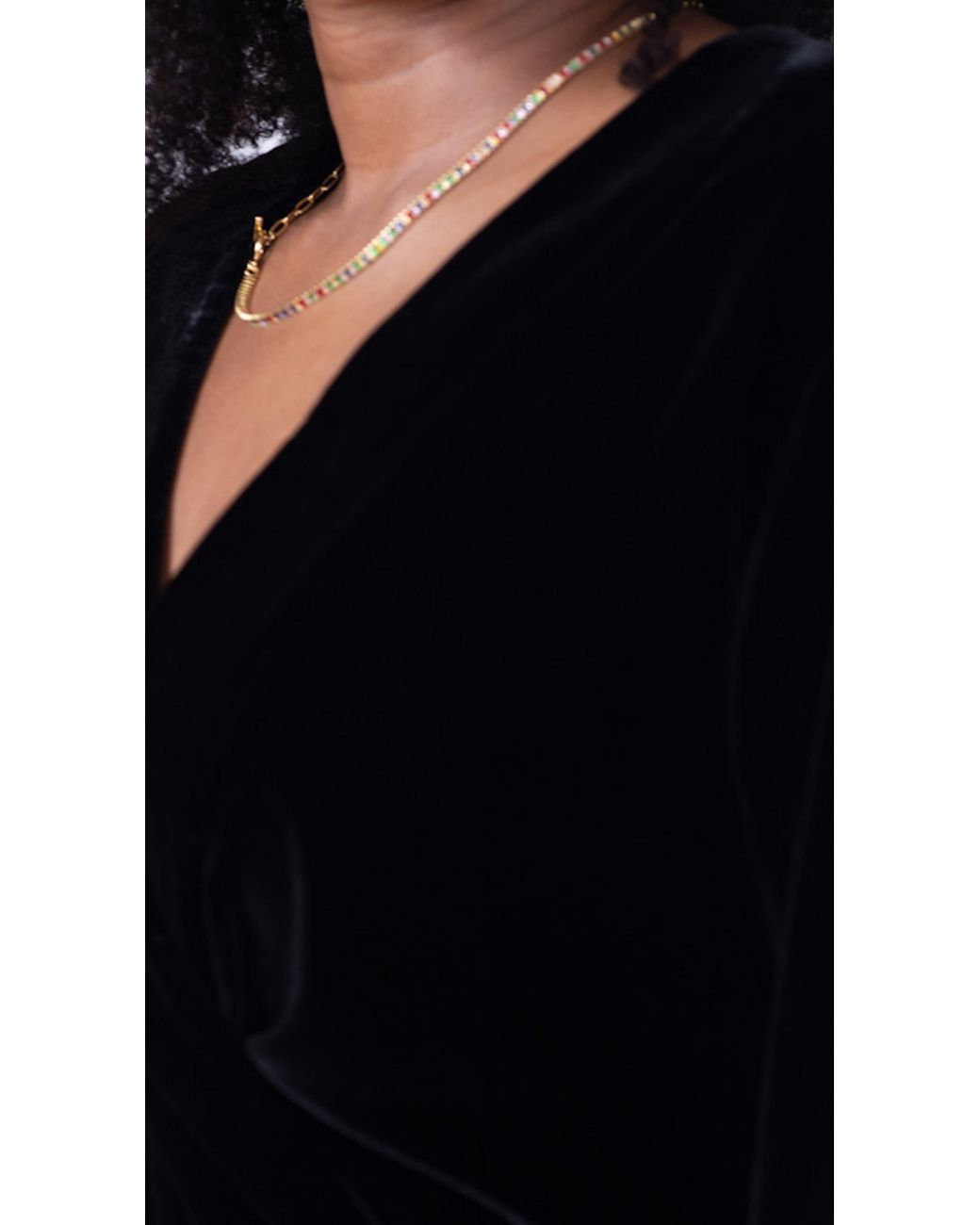Je Mérite (I Deserve) Black Silk Velvet Short Robe