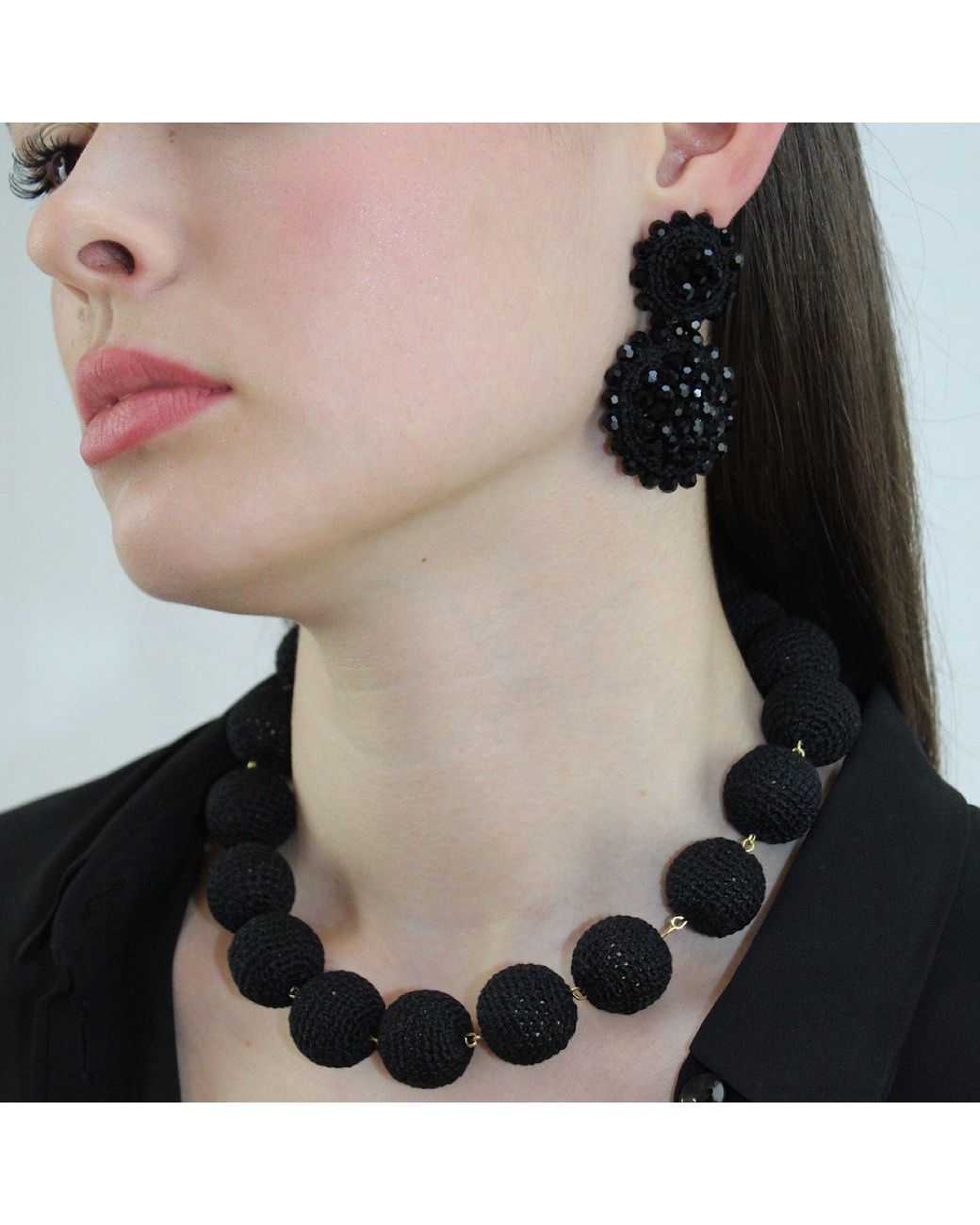 PINAR OZEVLAT Black Allium Necklace