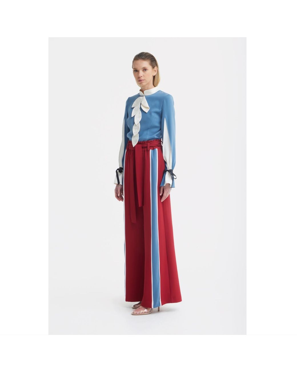 Julia Allert Blue Elegant Fitted Blouse – Pale