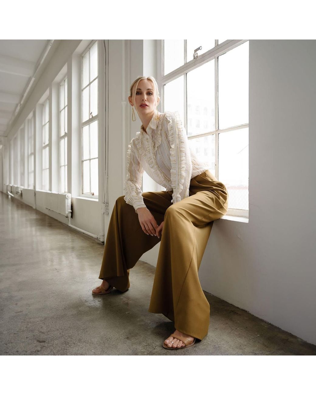 Solgo Atelier Natural Stelis Full Length Extra Wide Leg Pant With Fan-Out Stylized Front Pleats