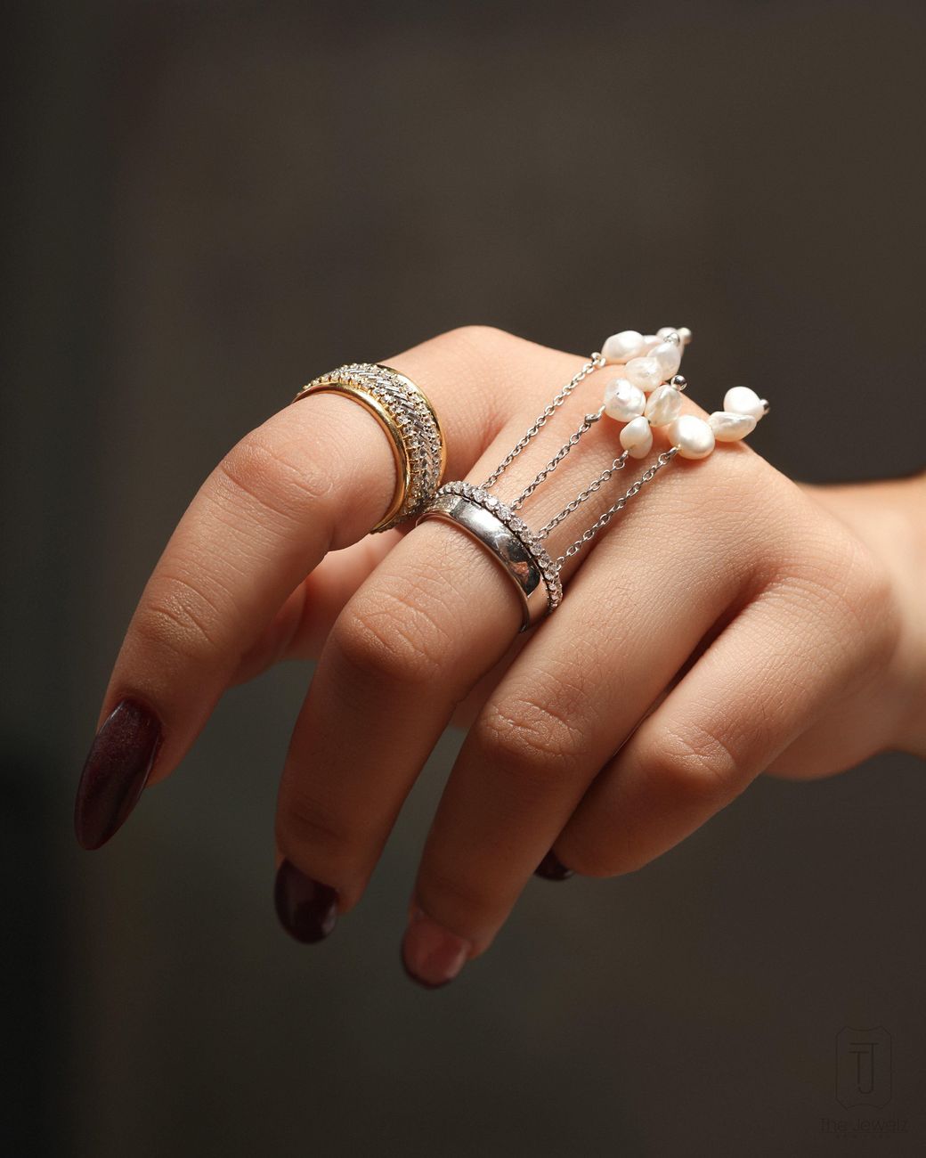 The Jewelz Metallic Keep Me Twisted Band Ring