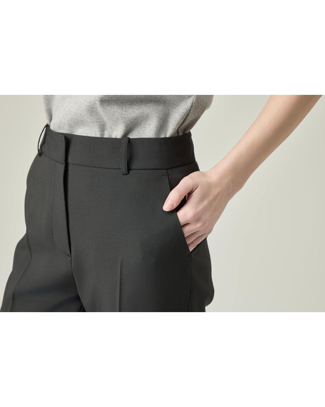 Elune Mode Black Tapered Pants _