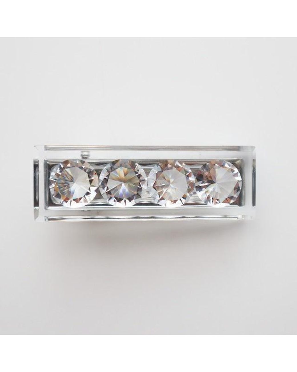Iostudio White Jewelry Clip Happiness