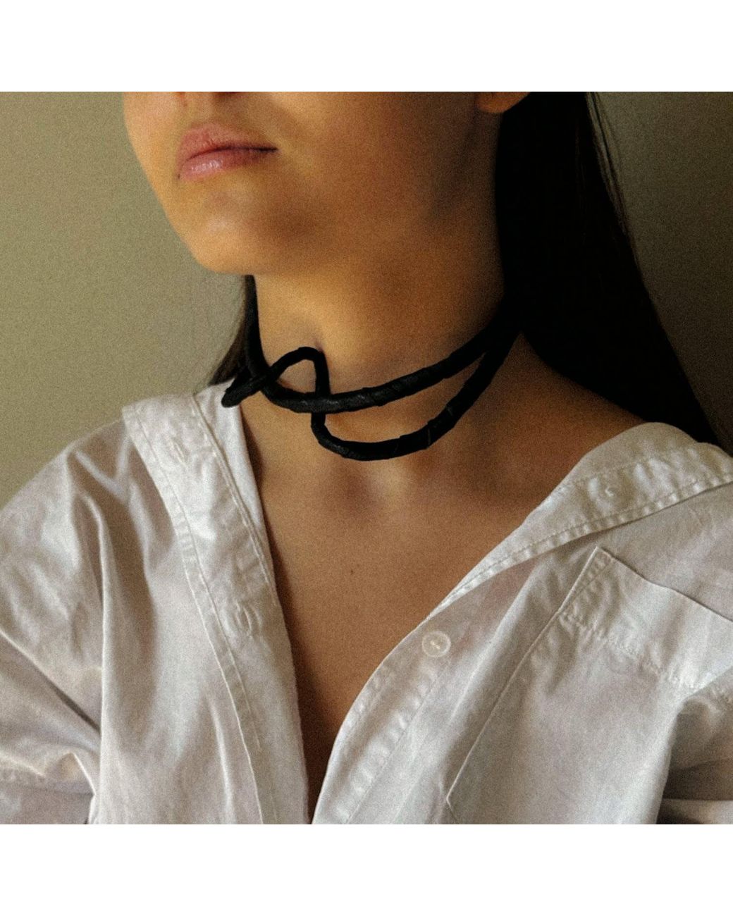 WAIWAI Black Bend Sculptural Choker