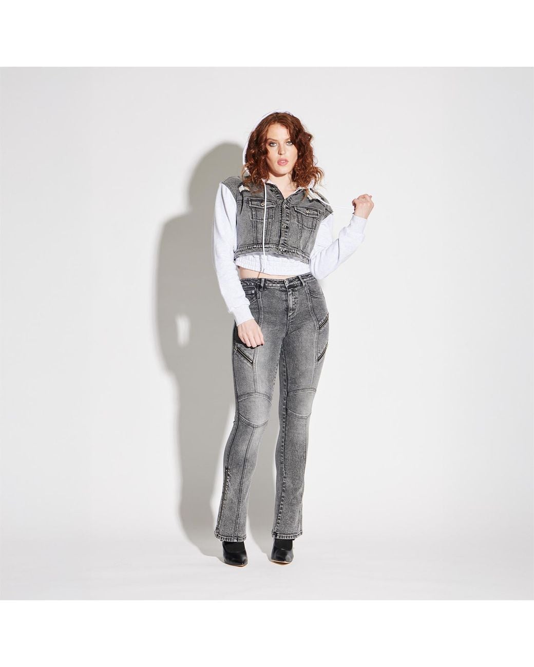 Circular Path Gray Zelda Zipper Jean