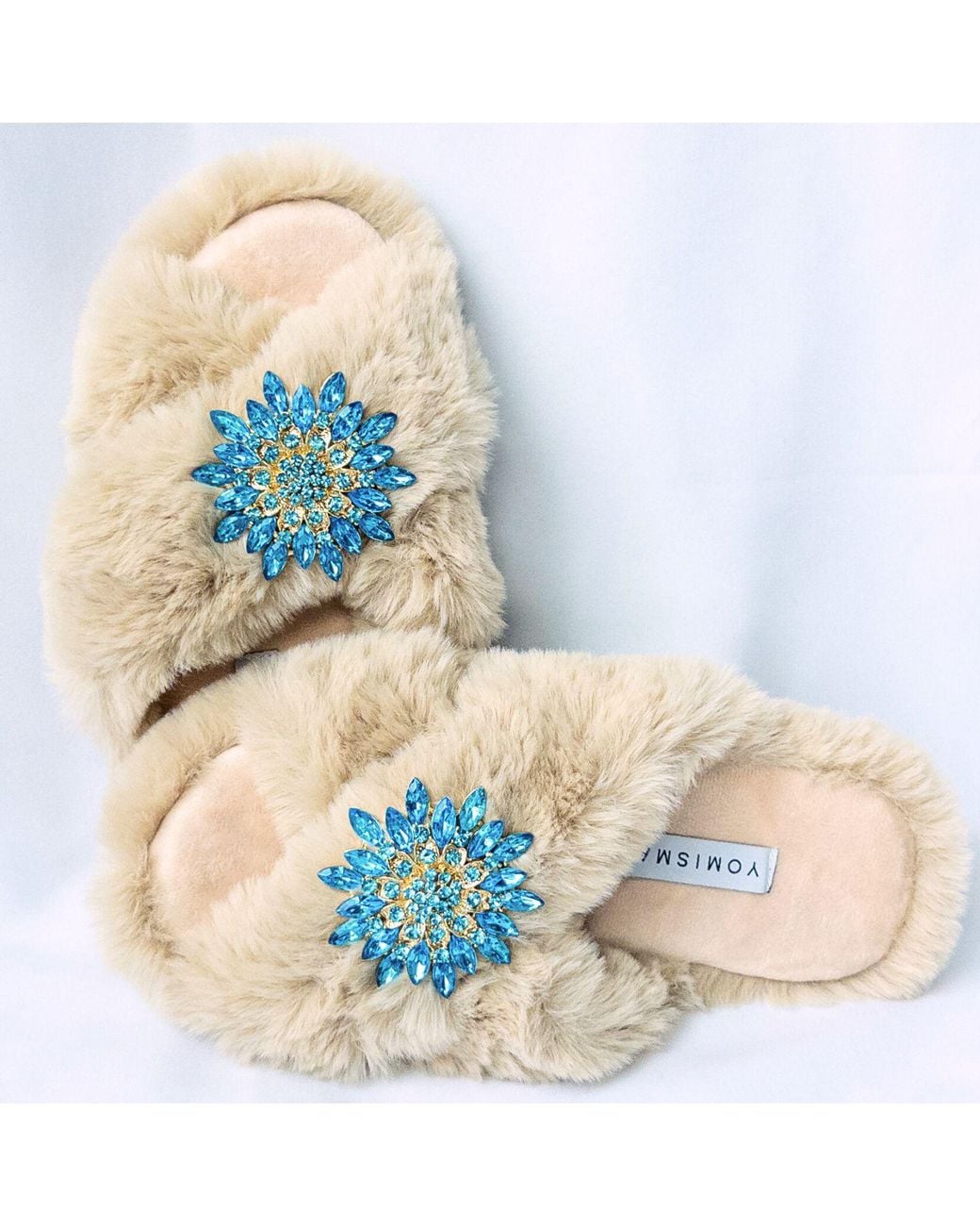 Yomisma Blue Neutrals Eco Faux Fur Slippers – Recycled Faux Fur + Removable Brooches