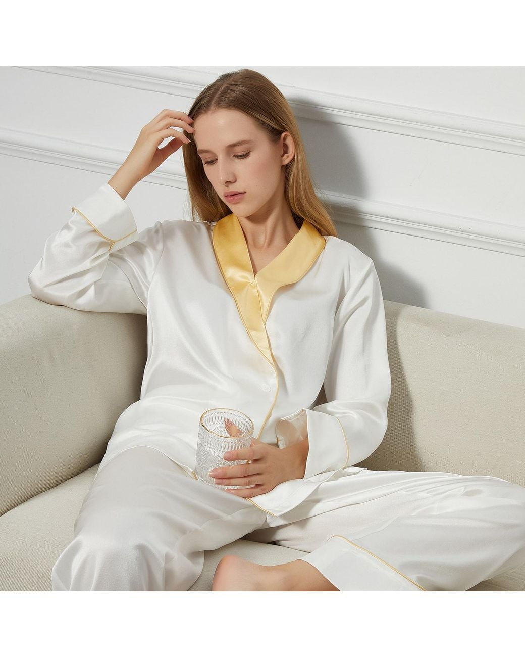 Soft Strokes Silk Metallic Daffodils Pure Silk Long Sleeve Pyjama Set For