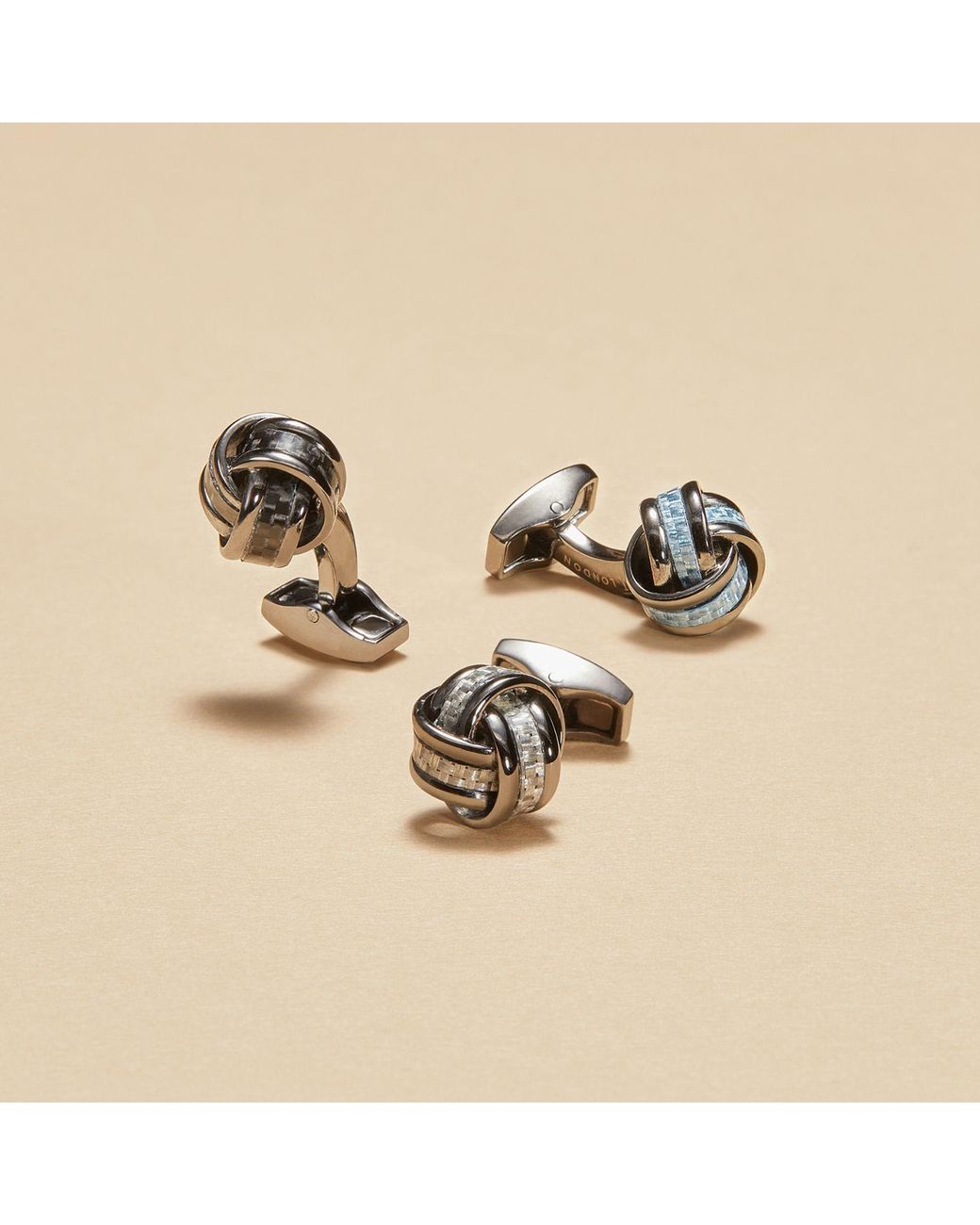 Tateossian Black Carbon Knot Cufflinks With Gunmetal Plated & Carbon Fibre for men