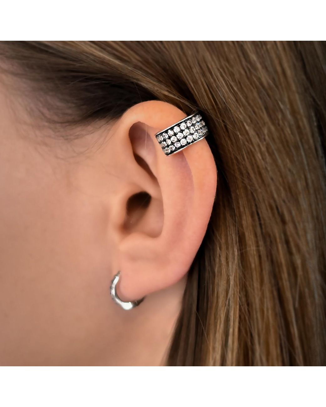 SALLY SKOUFIS White Destiny Ear Cuff With Made Cz Diamond Stimulant