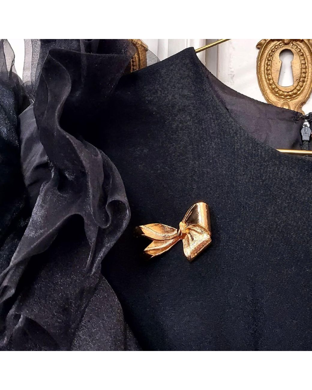 Grosse Metallic Bow Brooch, Series Golden Age