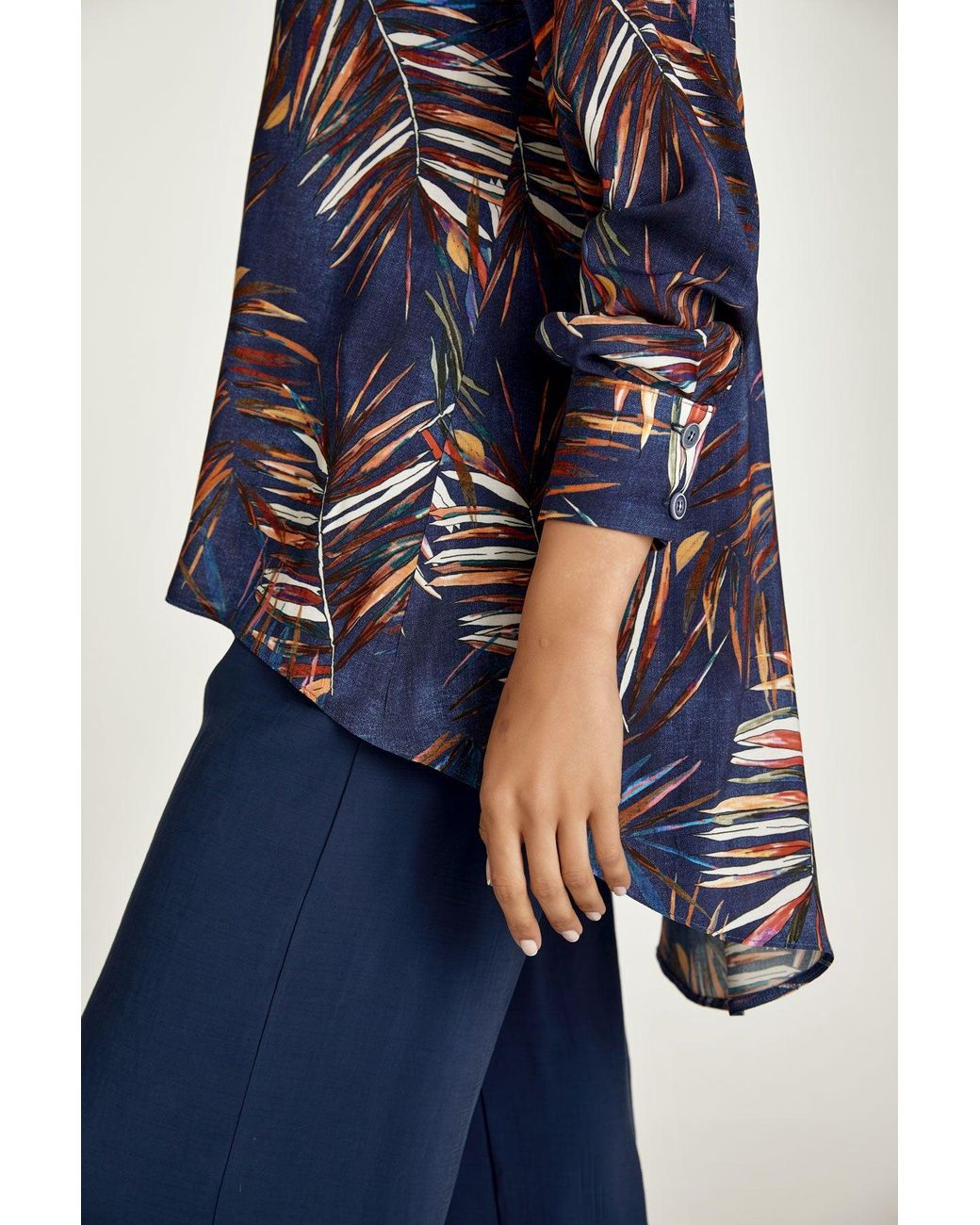 Conquista Blue Leaf Print Blouse With Mandarin Collar