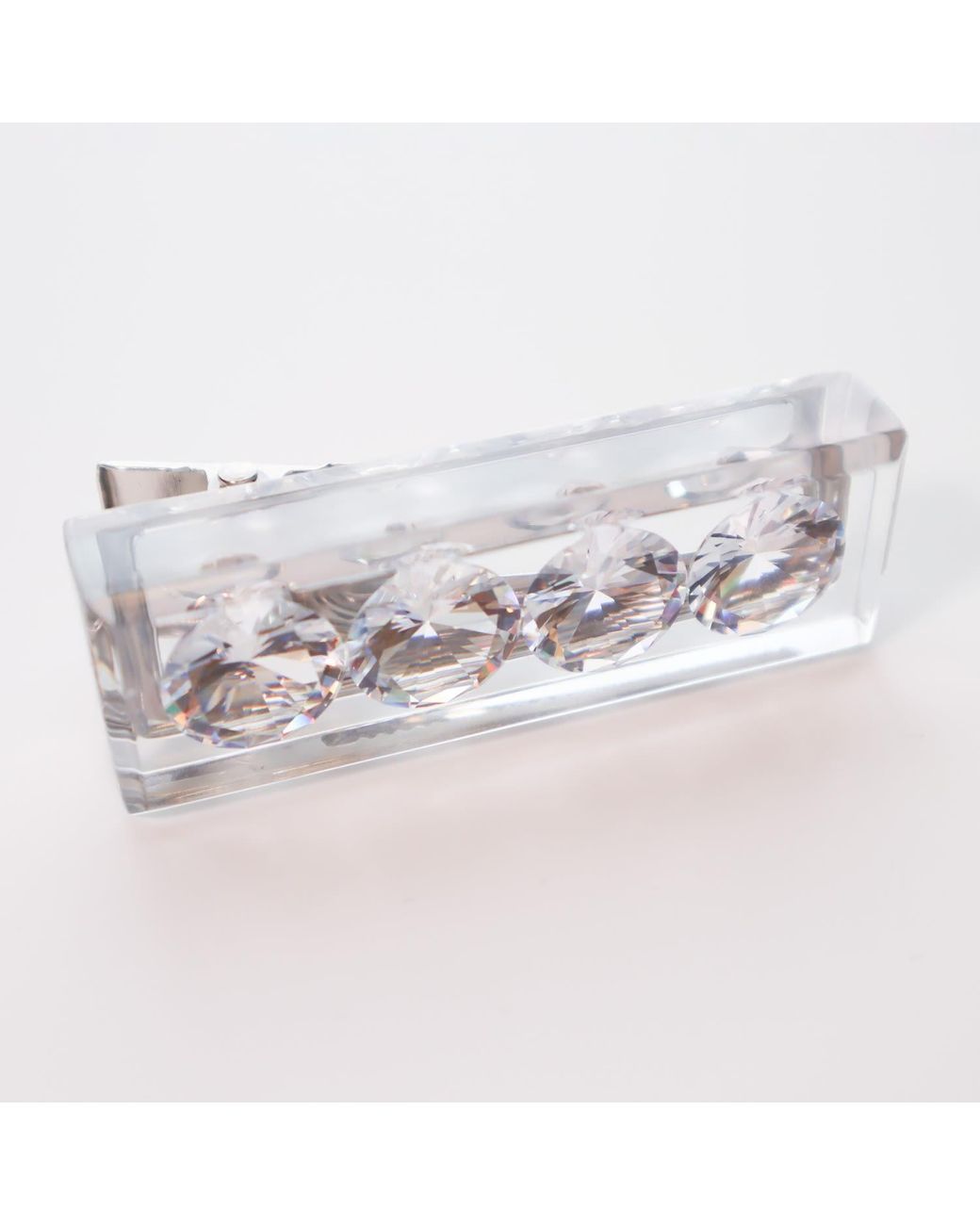 Iostudio White Jewelry Clip Happiness