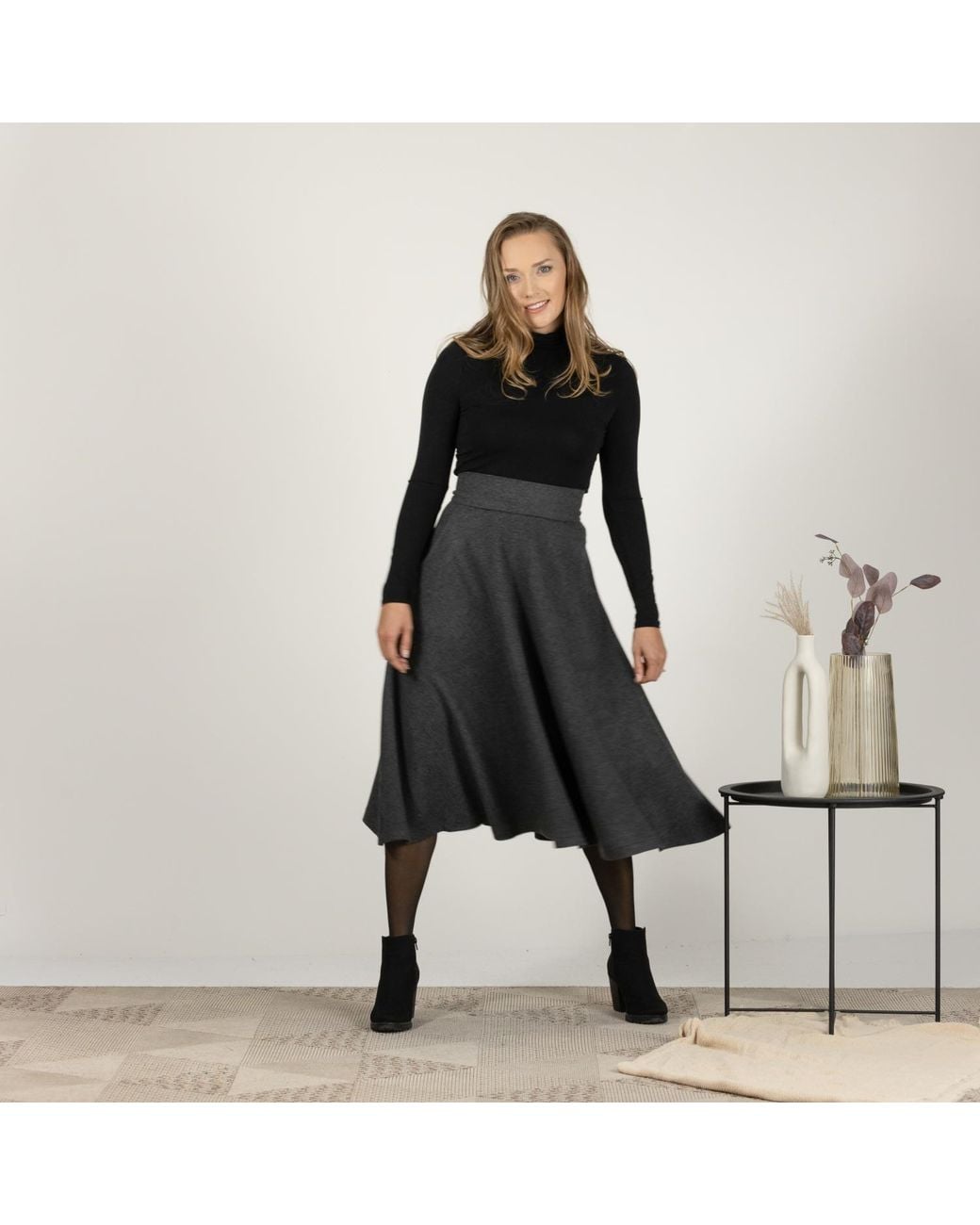 Nikka Place Gray Wool Midi Skirt With High Waist & Pockets