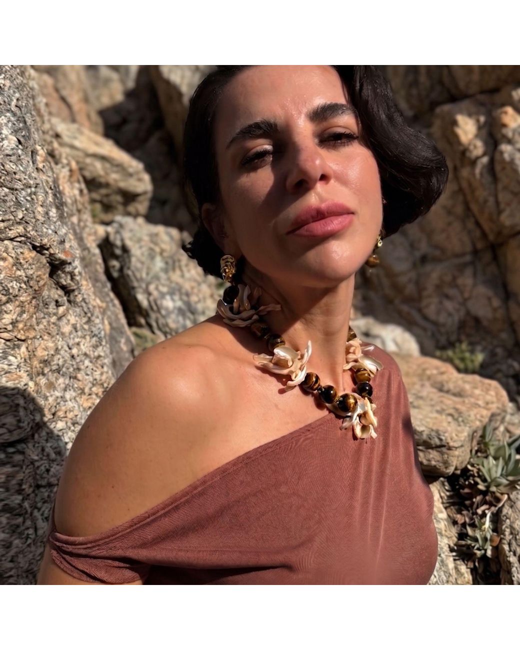 LINYA JEWELLERY Metallic Mother Of Pearl Tiger Eye Necklace