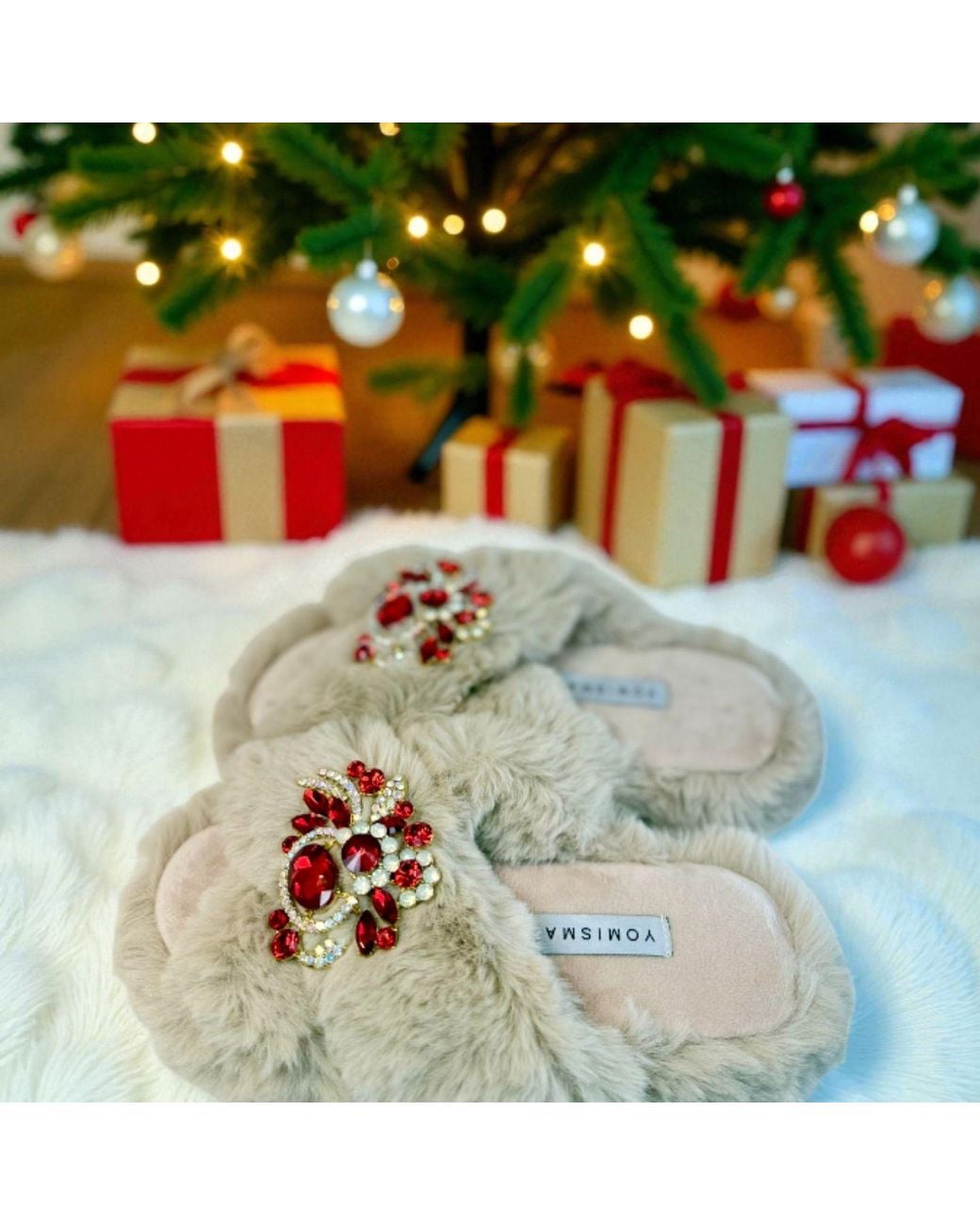 Yomisma Multicolor Neutrals Eco Faux Fur Slippers – & Clear Rhinestone Brooch