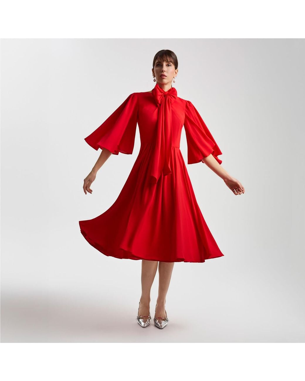 Femponiq Red Bow Tie Neck Pleated Midi Dress