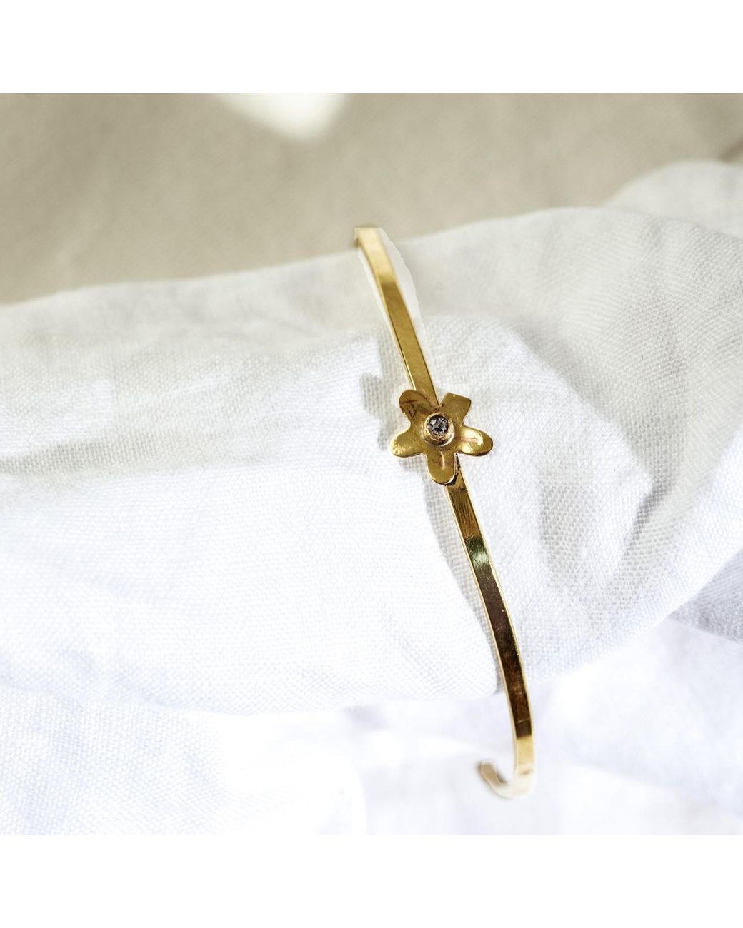 Lily Flo Jewellery Metallic Daisy Solid 9K And Lab Grown Diamond Cuff Bracelet
