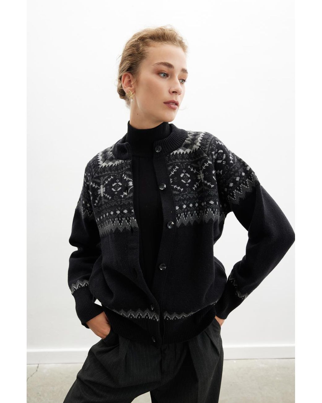 Peraluna Black Aisling O-Neck Cardigan