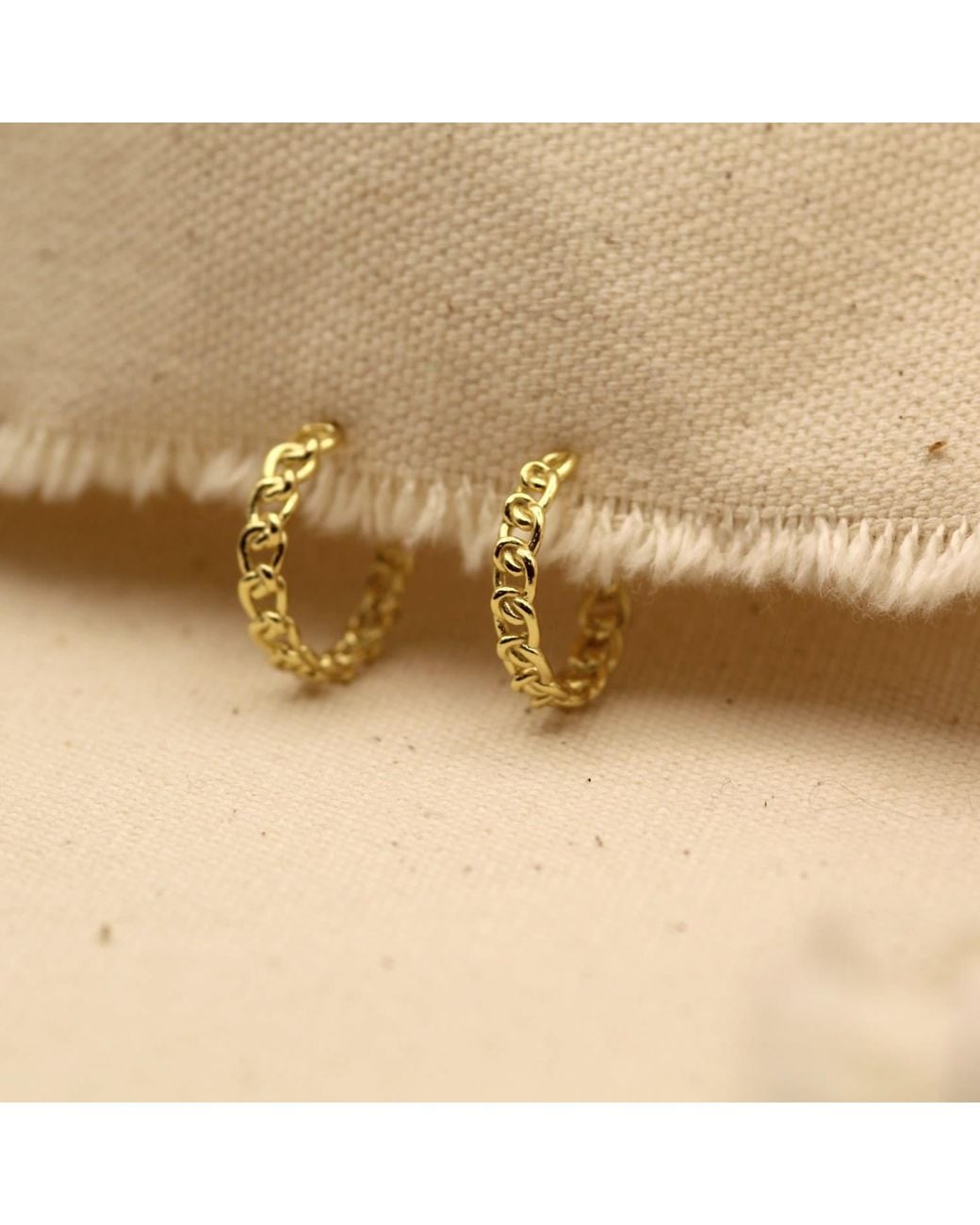 VicStoneNYC Fine Jewelry Metallic Chain Pattern Desgin Hoop Earrings