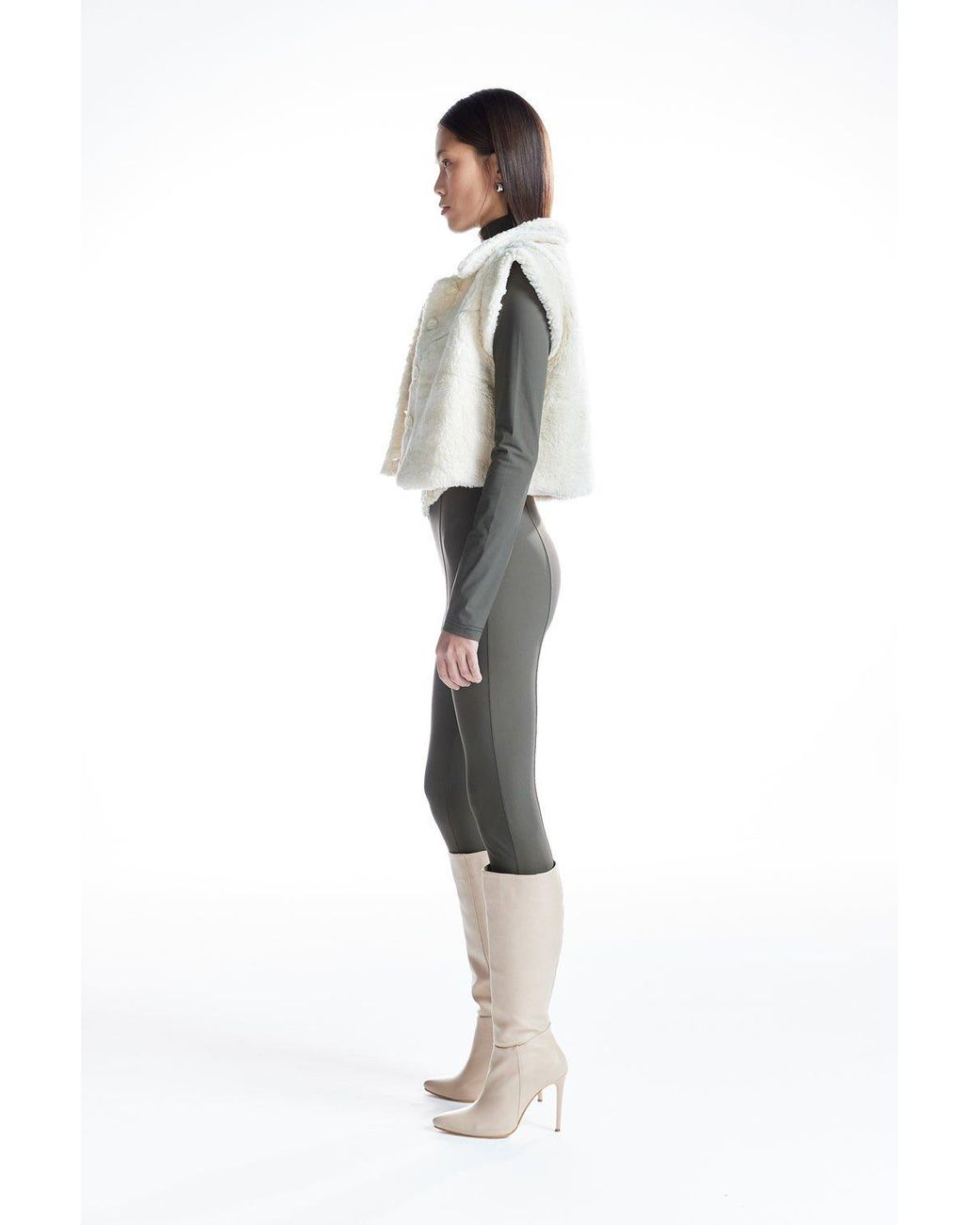 No'design White Neutrals Oversize Teddy Vest
