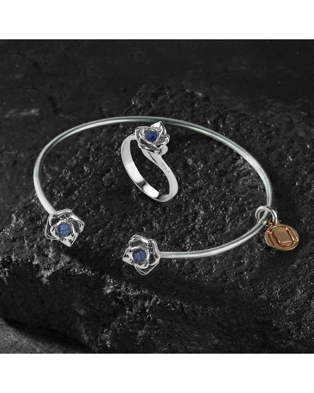 Unaloe Metallic Sterling Magnifica Open Bangle Bracelet With Natural Sapphire – Handmade Italian Artisan Jewelry