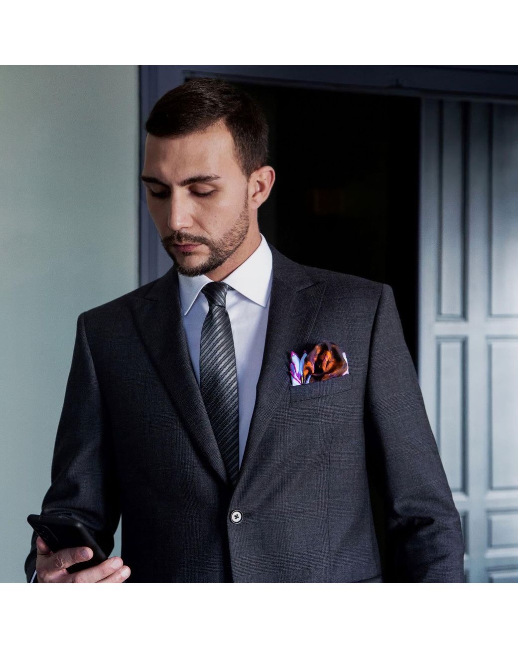 Otway & Orford Blue 'Neck And Neck' Horse Racing Silk Pocket Square. Medium-Size for men